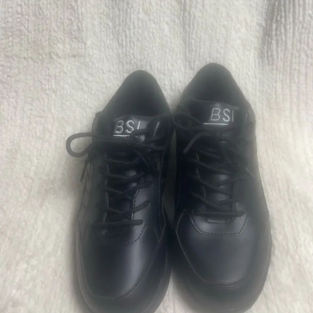 BSI Men's Black Athletic Shoes SZ6